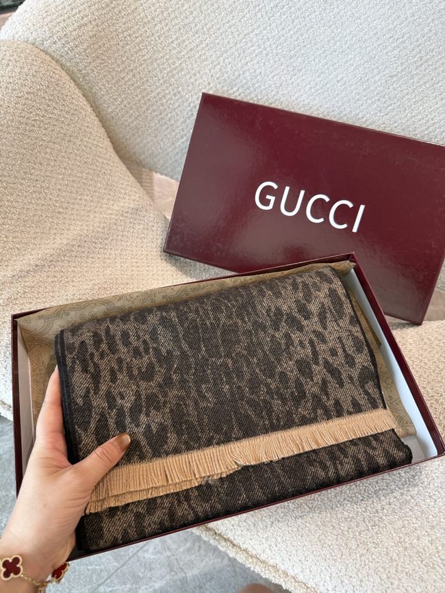 Gucci Reversible Cashmere scarf A005HK-1