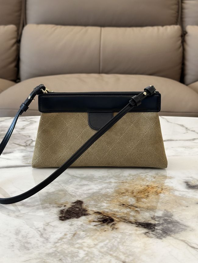 Chanel Clutch with Chain AP5540 apricot