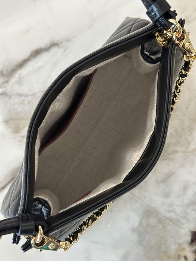 Chanel Clutch with Chain AP5540 black