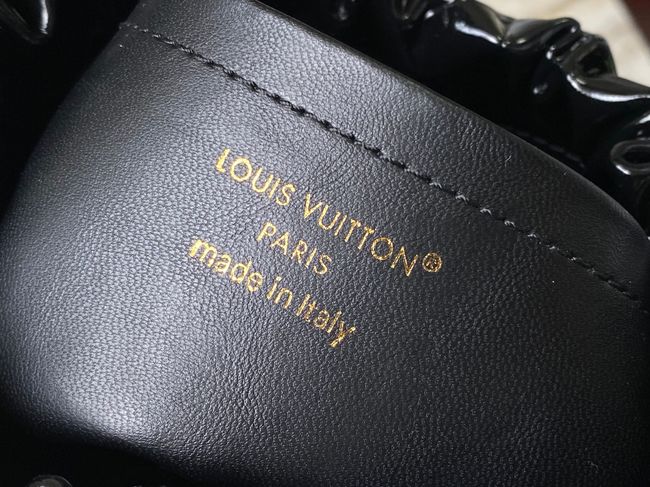 Louis Vuitton Capucines BB N30101 black