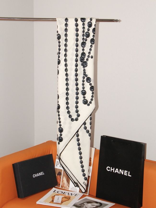 Chanel Wool and Silk Shawl AAC492-1