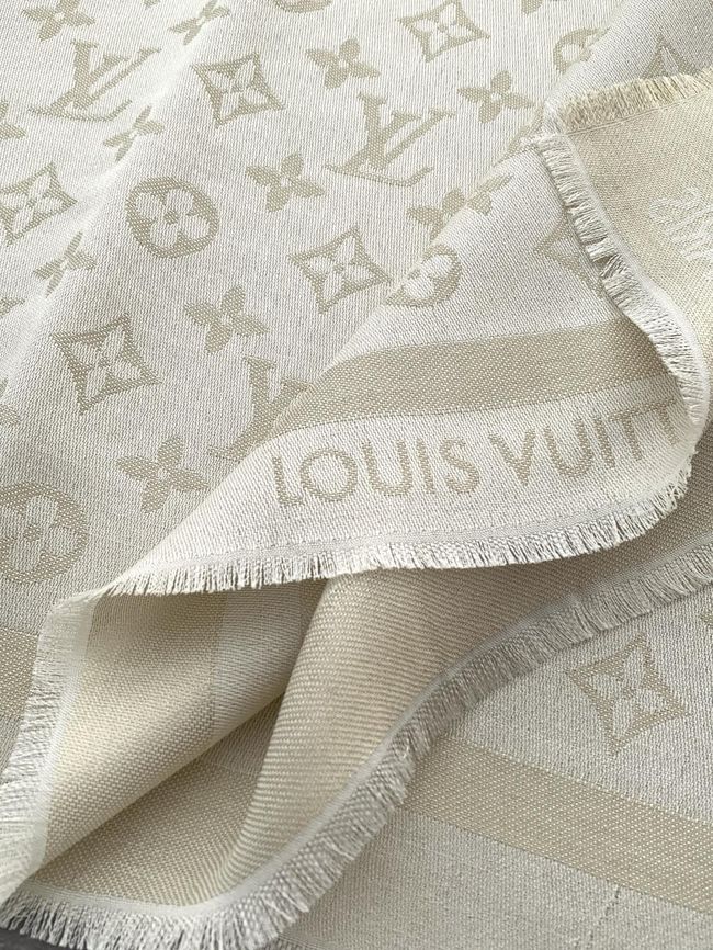 Louis Vuitton Monogram Shine Shawl M9A256-4