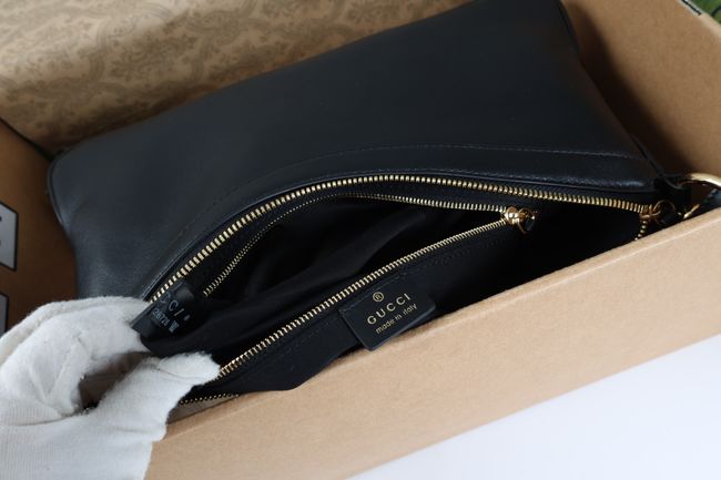 Gucci Starlet medium shoulder bag soft leather A00CI1 black